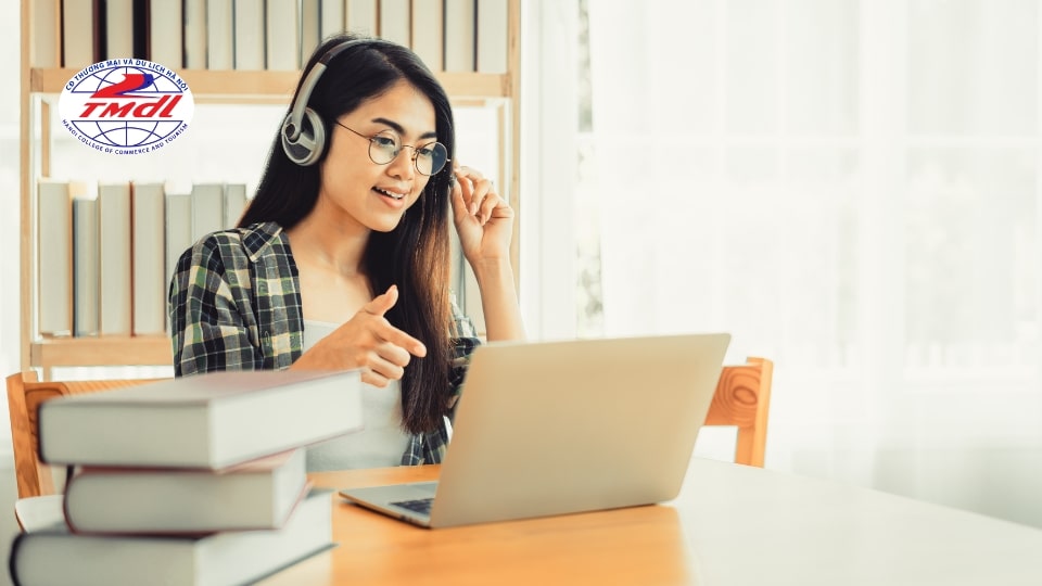 Học kế toán online lấy bằng là một chương trình học linh hoạt, học viên không cần phải đến trường, cũng như có thể tiết kiệm tối đa chi phí