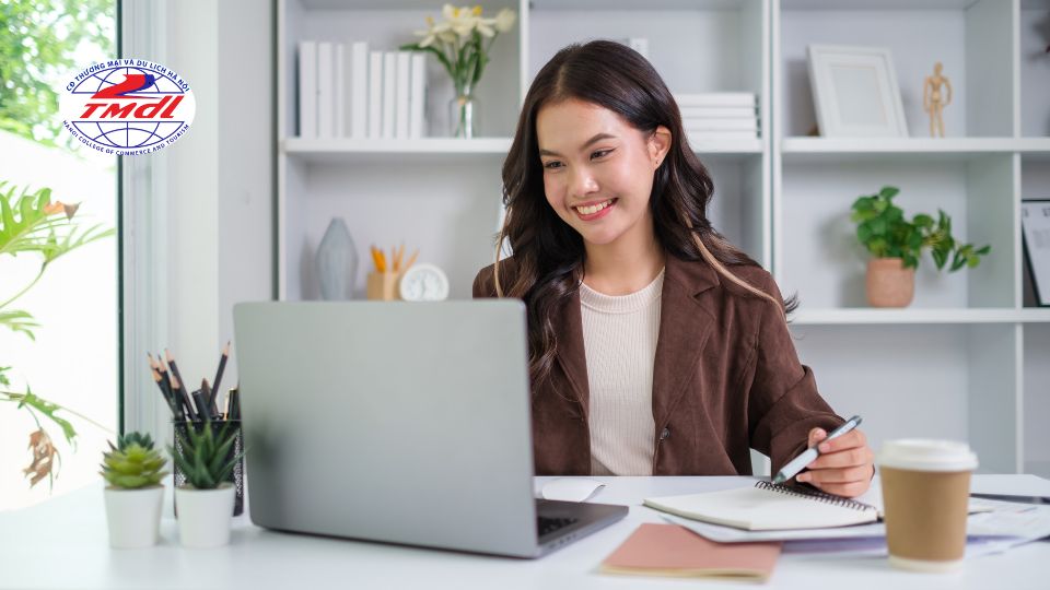 5 lý do “must-have” khi bạn học online quản trị kinh doanh