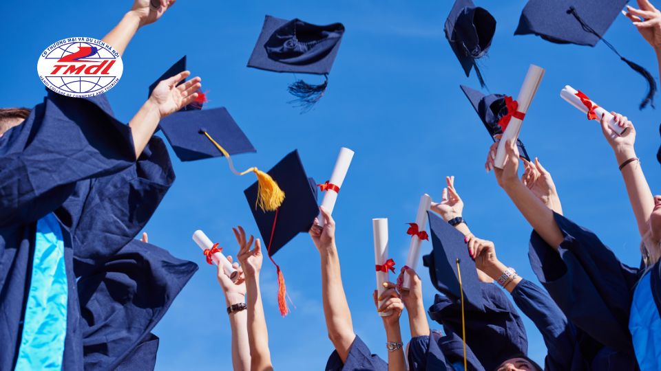 Theo Thông tư 27/2019 của Bộ GD&ĐT, bằng cử nhân không phân biệt hình thức đào tạo