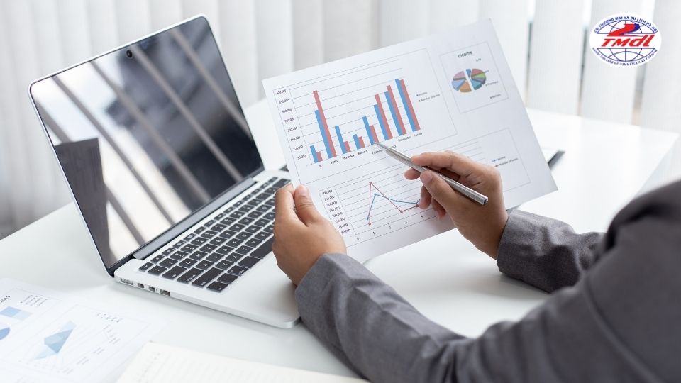 Có nên học quản trị kinh doanh không? 