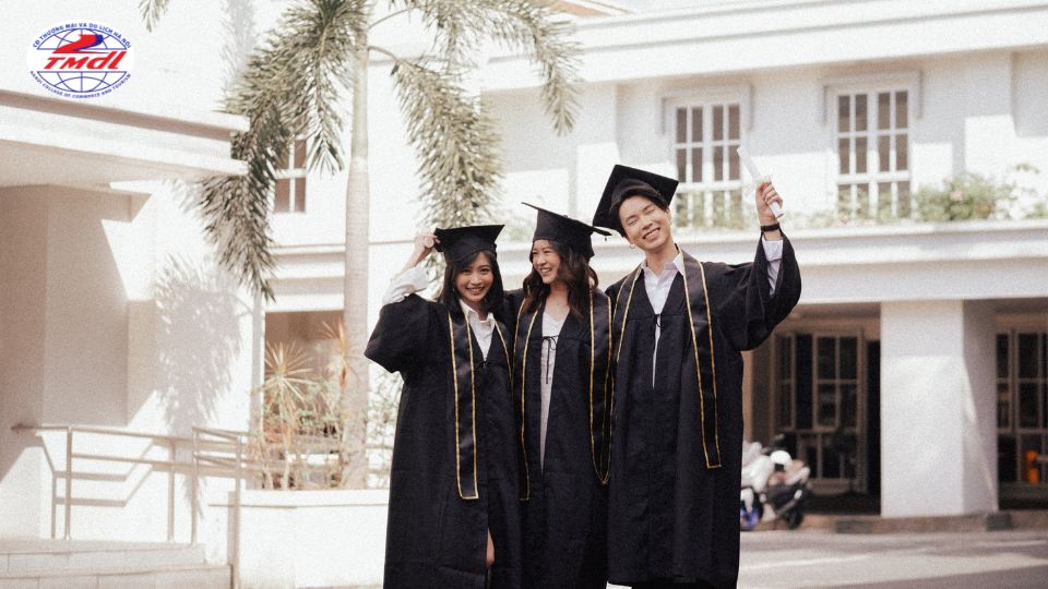 Trong bối cảnh ngành du lịch - khách sạn ngày càng phát triển, việc học thêm văn bằng 2 ngành quản trị khách sạn được nhiều người lựa chọn