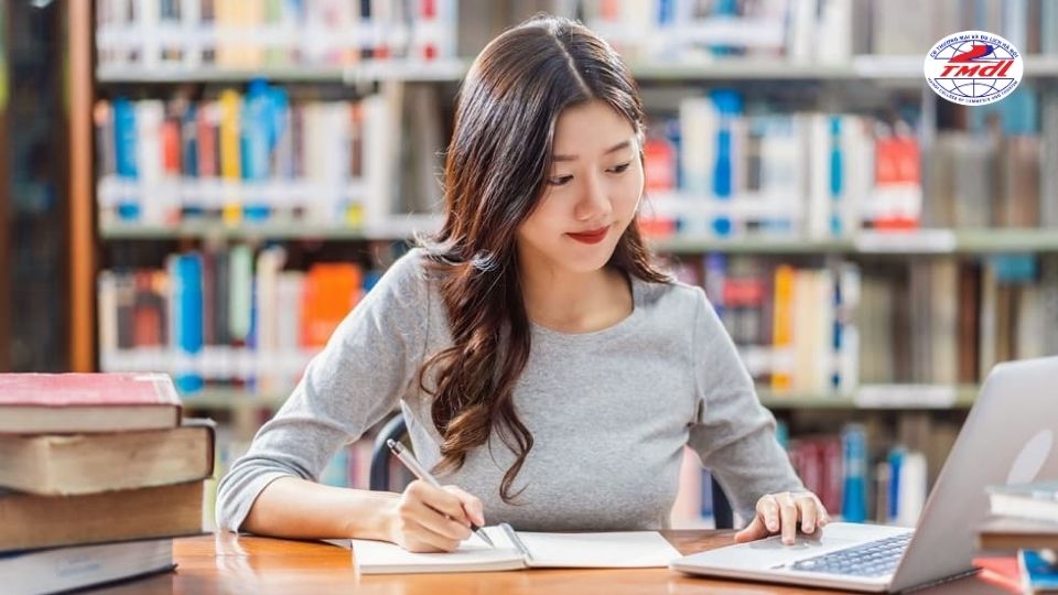 Liên thông trung cấp lên cao đẳng là gì?