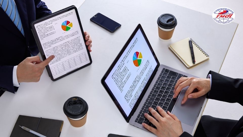 Học quản trị kinh doanh ra làm gì?