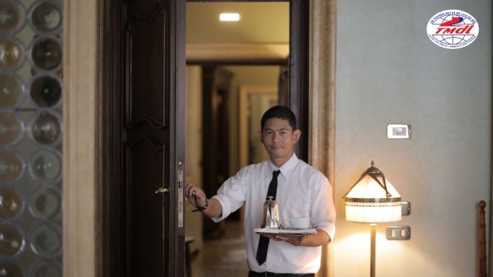 Học quản trị khách sạn ra trường làm công việc gì?
