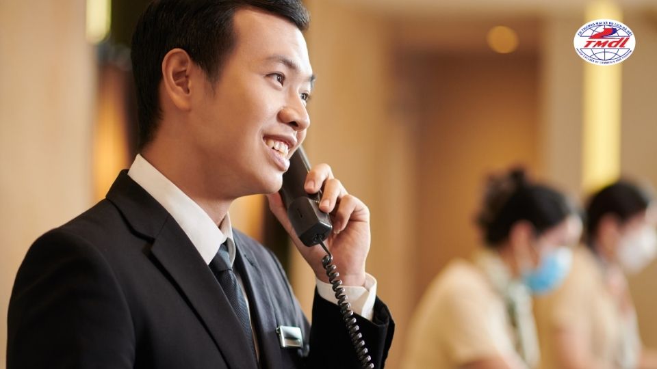 Học quản trị khách sạn ra làm gì?