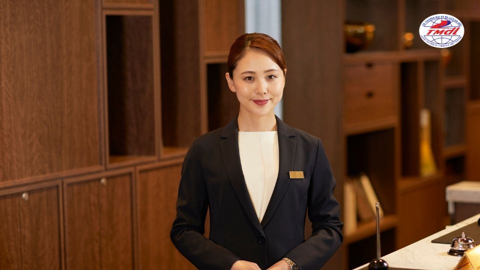 Học quản trị khách sạn ra làm gì?