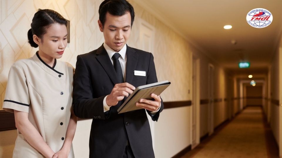 Ngành quản trị khách sạn học những gì?
